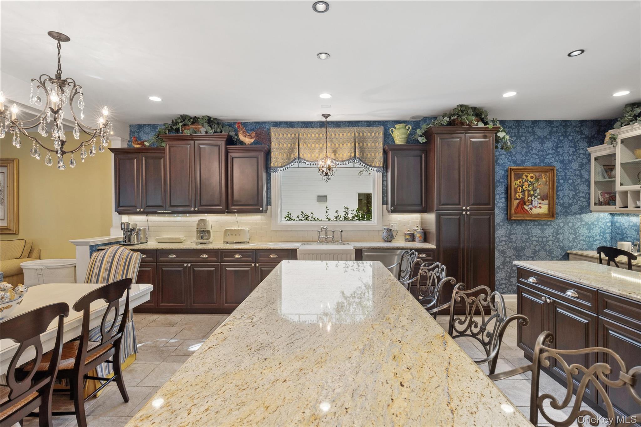  14 Esmond Avenue, Melville, NY, 11747 - 物件實景