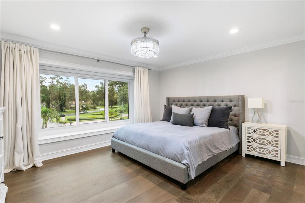 Tampa, Florida, 33613, United States, 7 Bedrooms Bedrooms, ,8 BathroomsBathrooms,Residential,For Sale,1979226