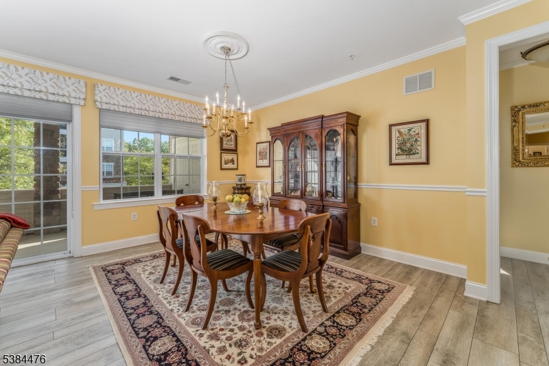 Franklin Twp., New Jersey, 08873, United States, 2 Bedrooms Bedrooms, ,2 BathroomsBathrooms,Residential,For Sale,1950649