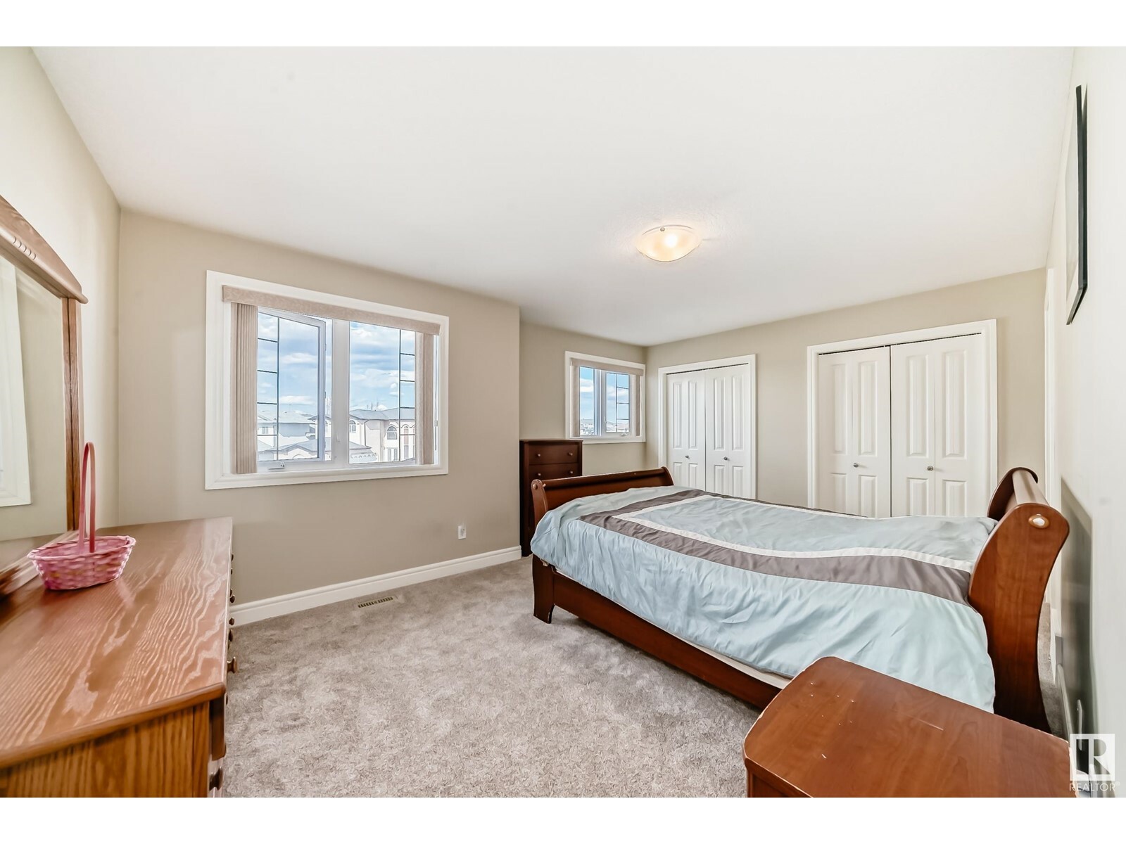 EDMONTON, Alberta, T5A 3V4, CA, 4 Bedrooms Bedrooms, ,4 BathroomsBathrooms,Residential,For Sale,1837785
