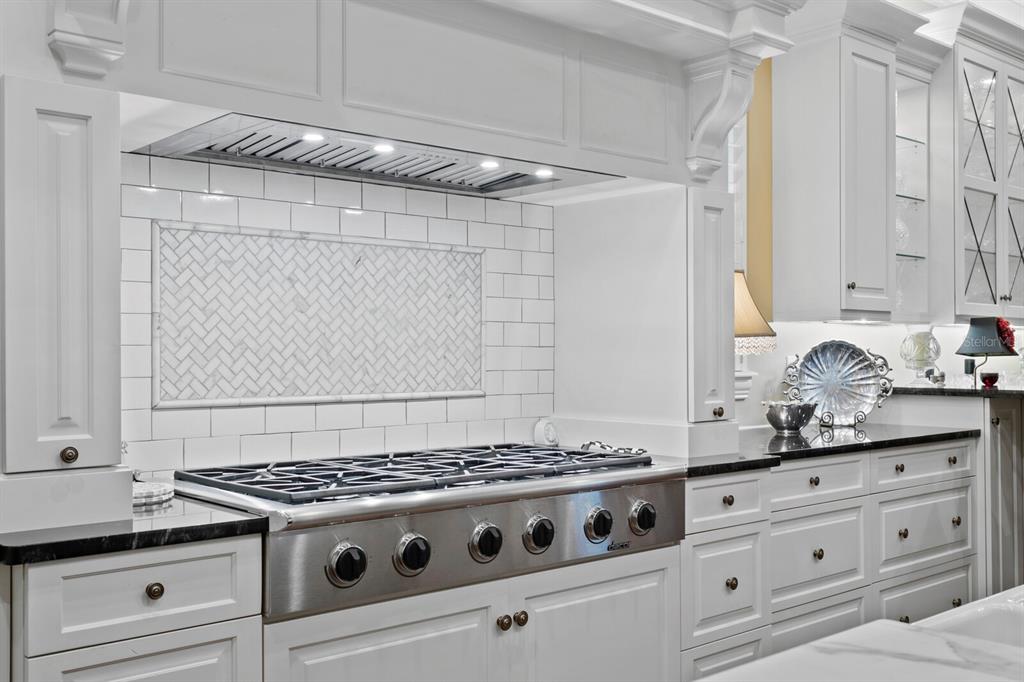 Tampa, Florida, 33613, United States, 4 Bedrooms Bedrooms, ,5 BathroomsBathrooms,Residential,For Sale,2011744