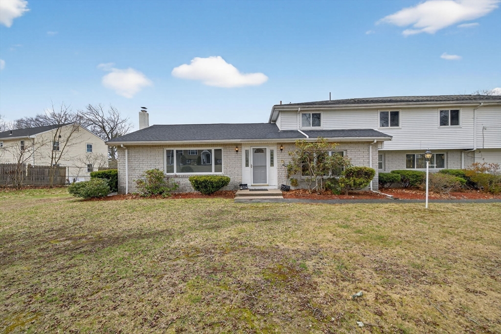 Framingham, Massachusetts, 01702, United States, 5 Bedrooms Bedrooms, ,5 BathroomsBathrooms,Residential,For Sale,2035320