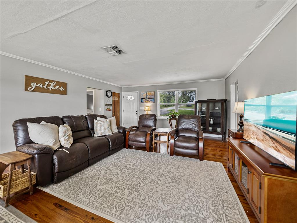 Lake Wales, Florida, 33898, United States, 3 Bedrooms Bedrooms, ,2 BathroomsBathrooms,Residential,For Sale,1950388