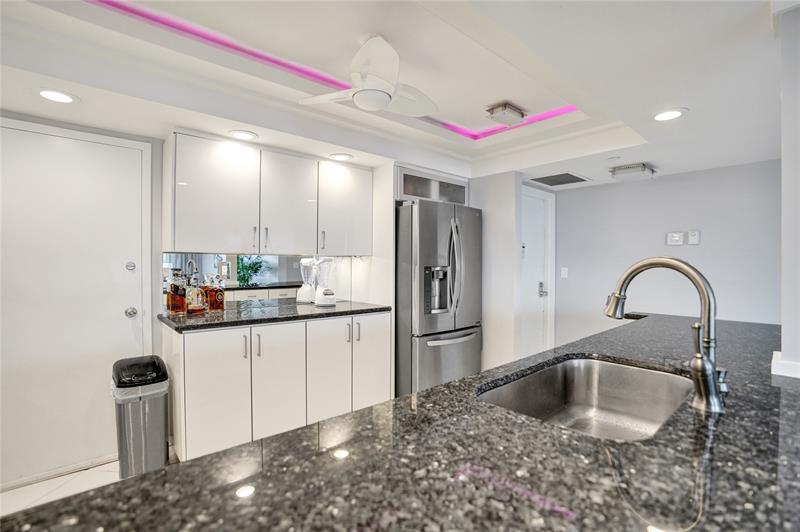 Hillsboro Beach, Florida, 33062, United States, 2 Bedrooms Bedrooms, ,2 BathroomsBathrooms,Residential,For Sale,1991245