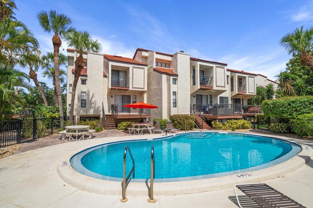 Clearwater Beach, Florida, 33767, United States, 3 Bedrooms Bedrooms, ,3 BathroomsBathrooms,Residential,For Sale,1918652