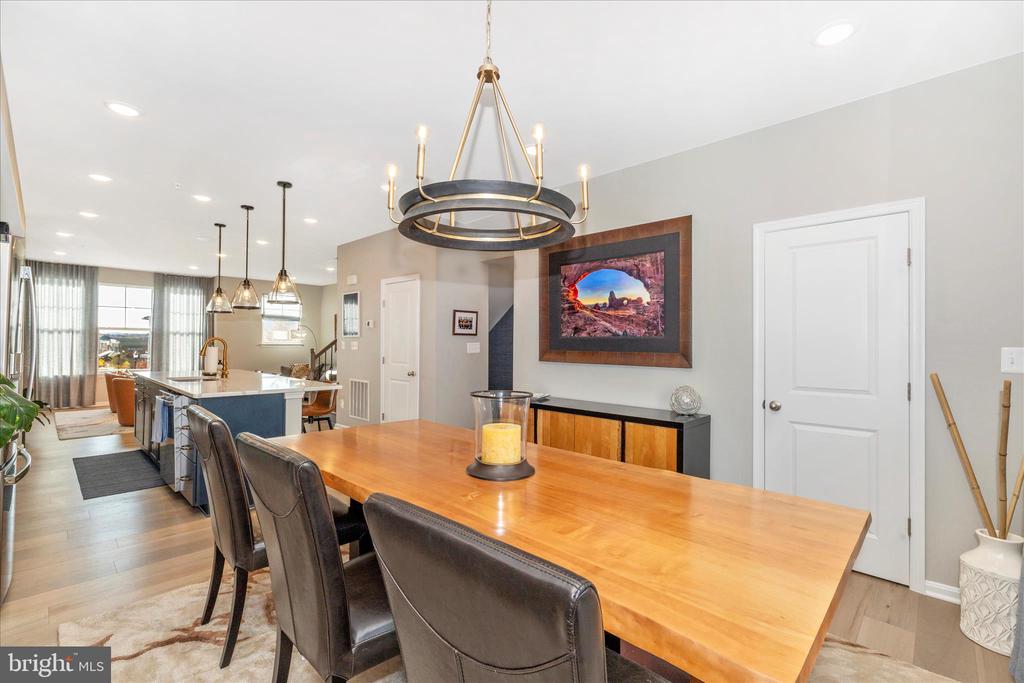 Frederick, Maryland, 21701, United States, 4 Bedrooms Bedrooms, ,4 BathroomsBathrooms,Residential,For Sale,2005194