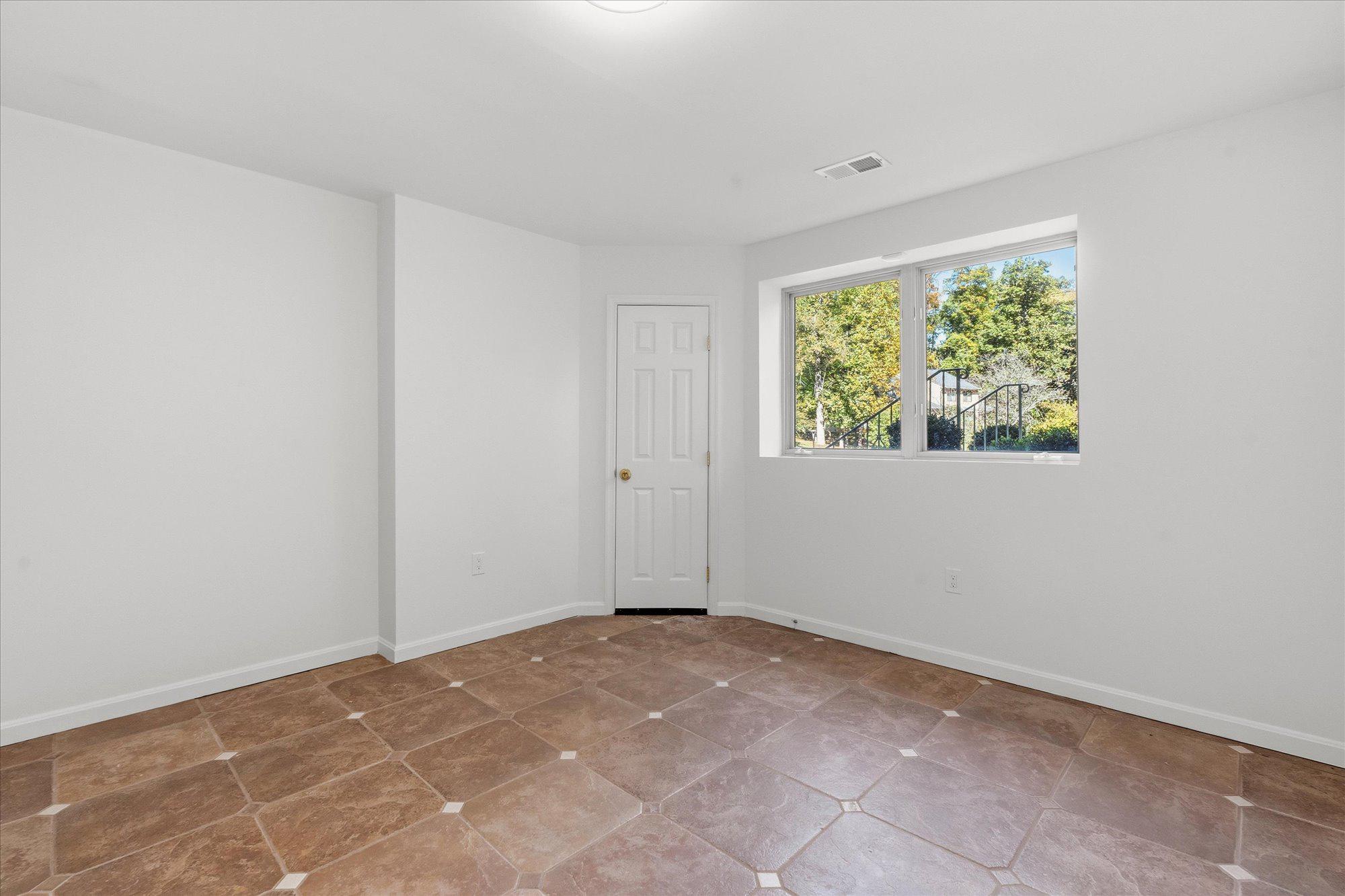  8022 Cypress Grove Lane, Cabin John, MD, 20818 - 物件實景