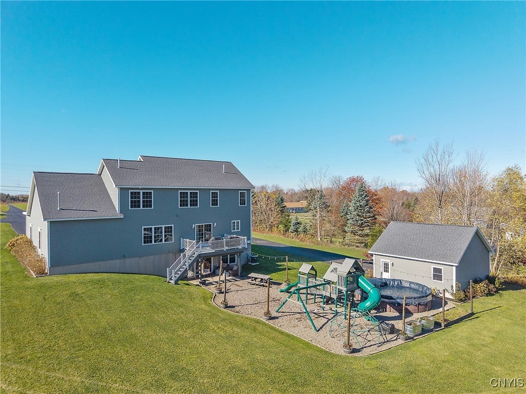 Oswego, New York, 13126, United States, 4 Bedrooms Bedrooms, ,4 BathroomsBathrooms,Residential,For Sale,1987405