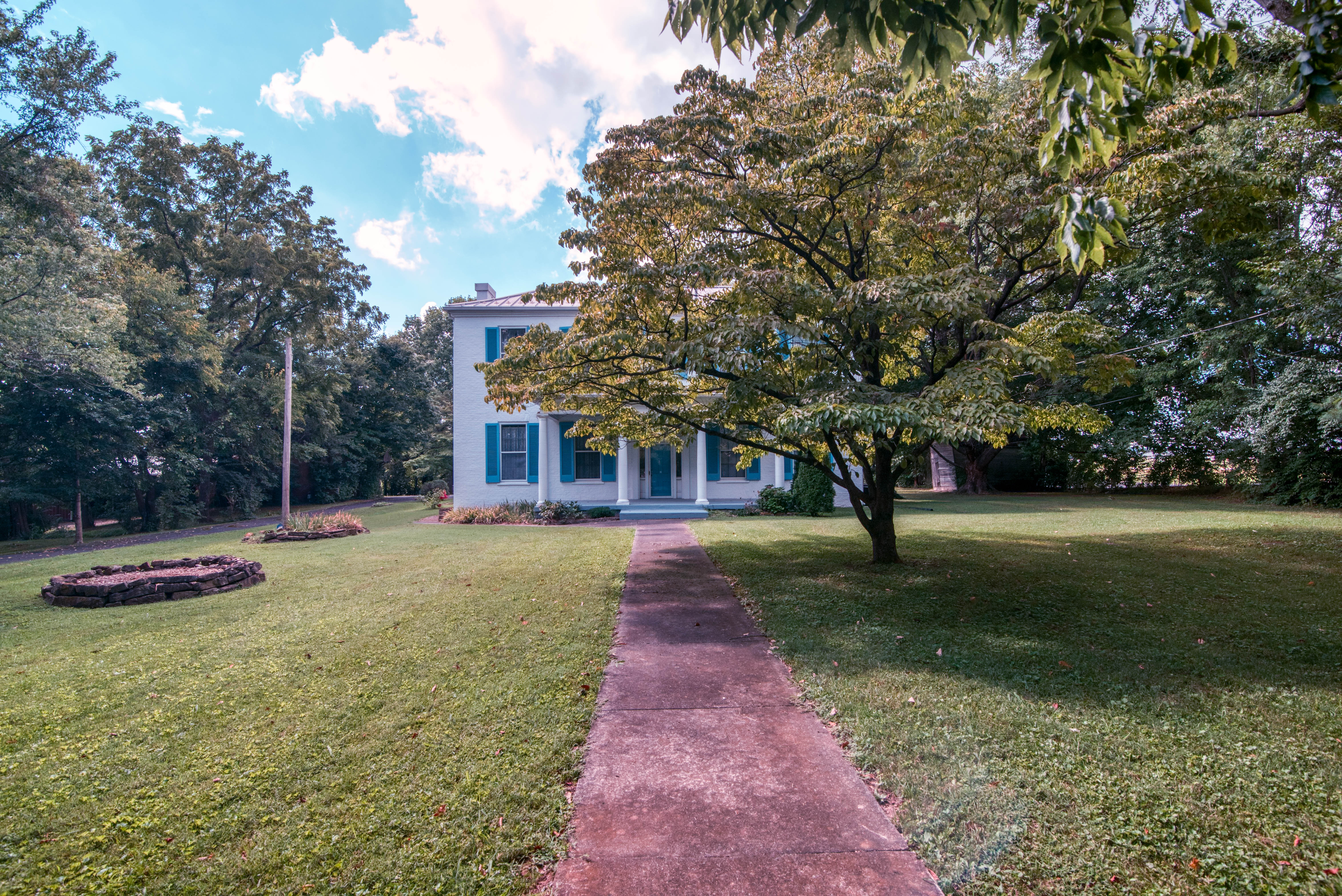Shepherdsville, Kentucky, 40165, United States, 4 Bedrooms Bedrooms, ,3 BathroomsBathrooms,Residential,For Sale,1923663