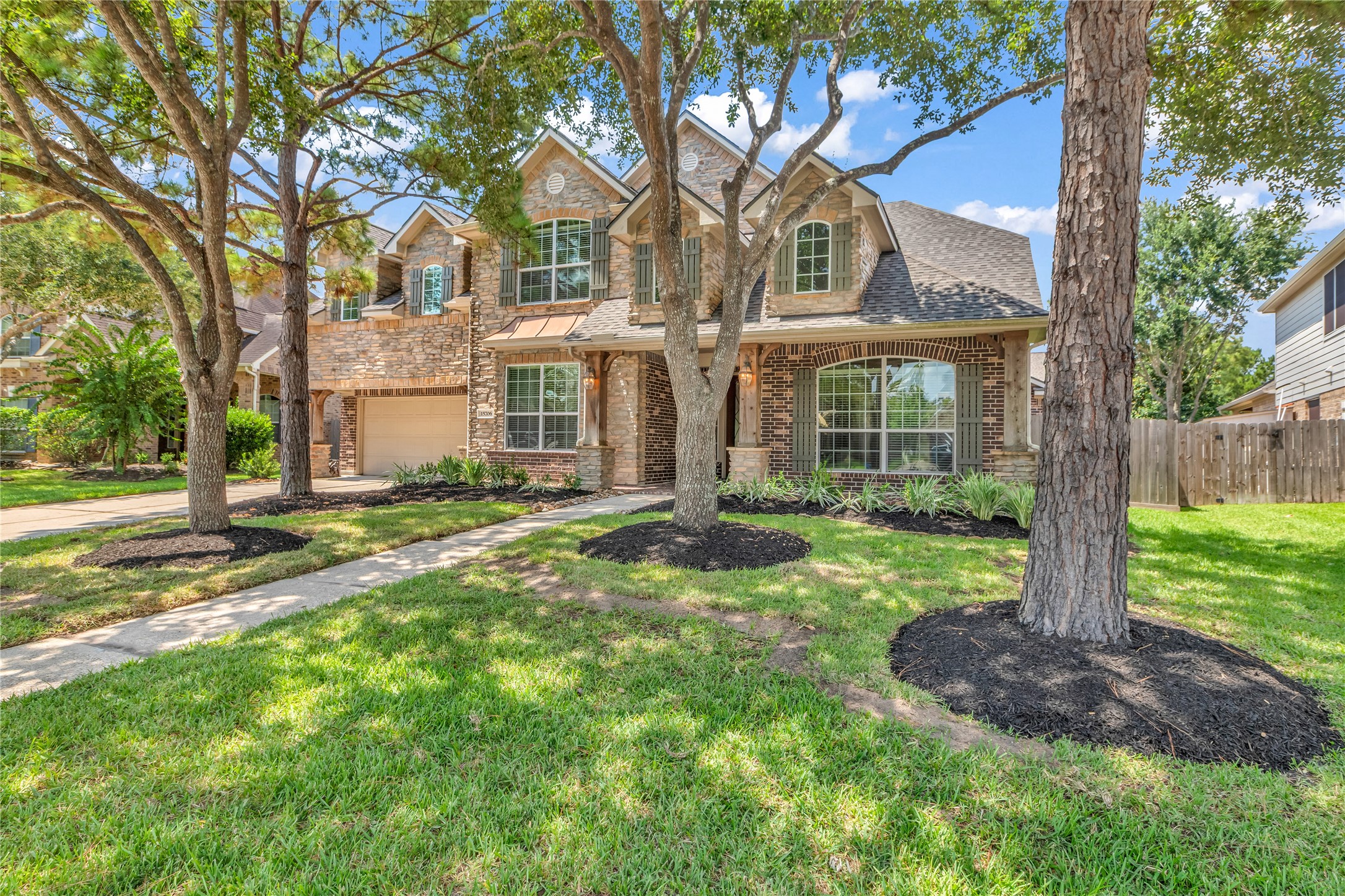 Houston, Texas, 77044, United States, 5 Bedrooms Bedrooms, ,4 BathroomsBathrooms,Residential,For Sale,1927228