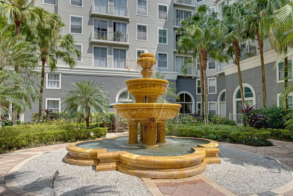 Tampa, Florida, 33602, United States, 2 Bedrooms Bedrooms, ,2 BathroomsBathrooms,Residential,For Sale,1745994