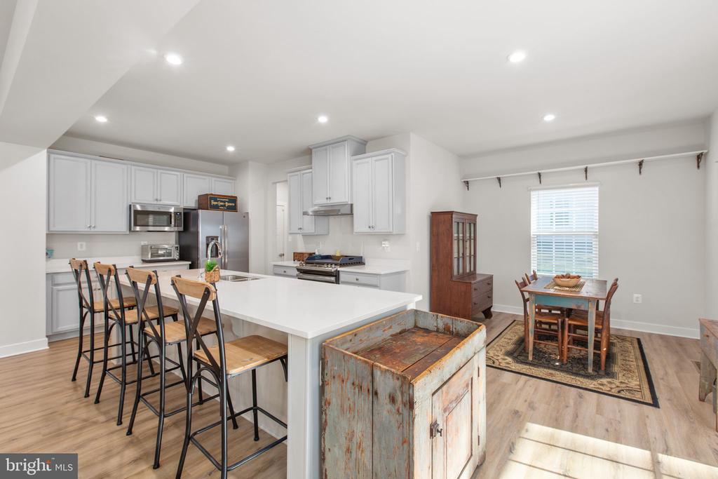 Fredericksburg, Virginia, 22401, United States, 4 Bedrooms Bedrooms, ,4 BathroomsBathrooms,Residential,For Sale,1999517