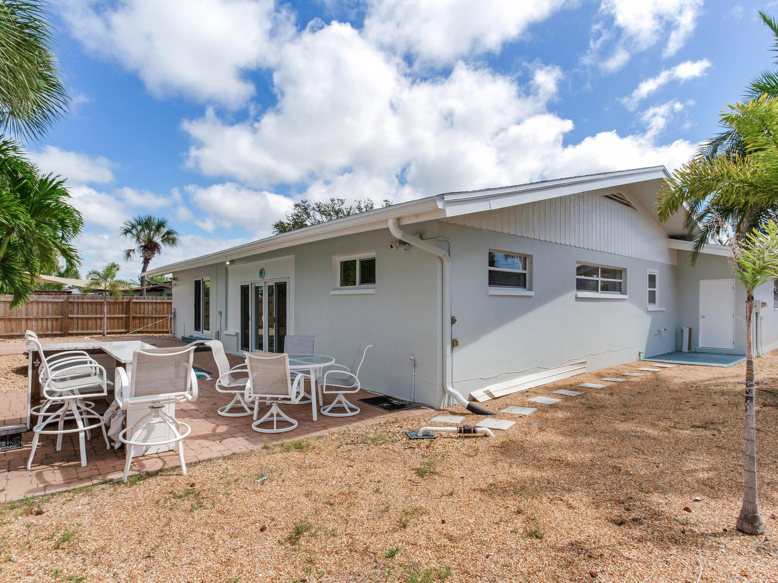 Treasure Island, Florida, 33706, United States, 3 Bedrooms Bedrooms, ,2 BathroomsBathrooms,Residential,For Sale,1981949