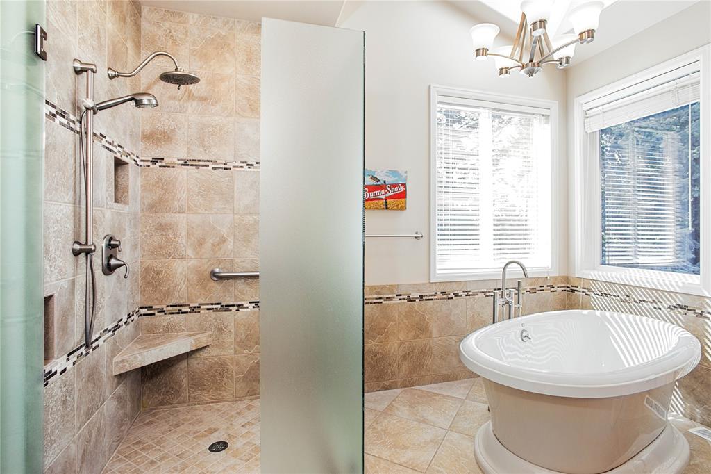 Polson, Montana, 59860, United States, 4 Bedrooms Bedrooms, ,4 BathroomsBathrooms,Residential,For Sale,1984394