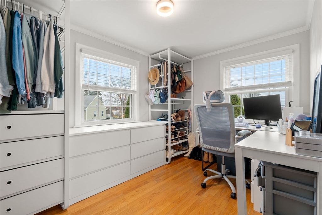 Kingston, Massachusetts, 02364, United States, 4 Bedrooms Bedrooms, ,1 BathroomBathrooms,Residential,For Sale,1991881