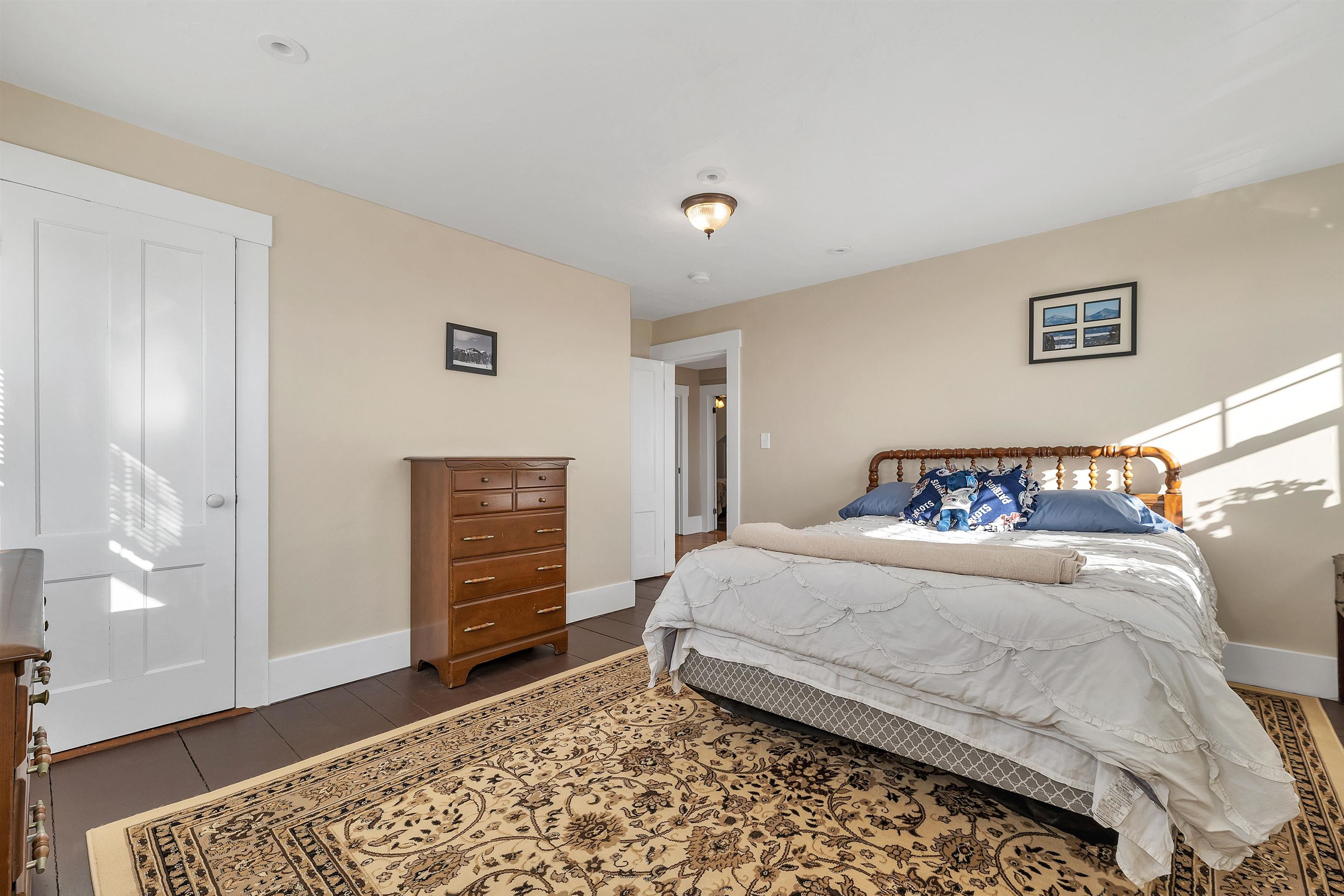 Meredith, New Hampshire, 03253, United States, 3 Bedrooms Bedrooms, ,2 BathroomsBathrooms,Residential,For Sale,1793827