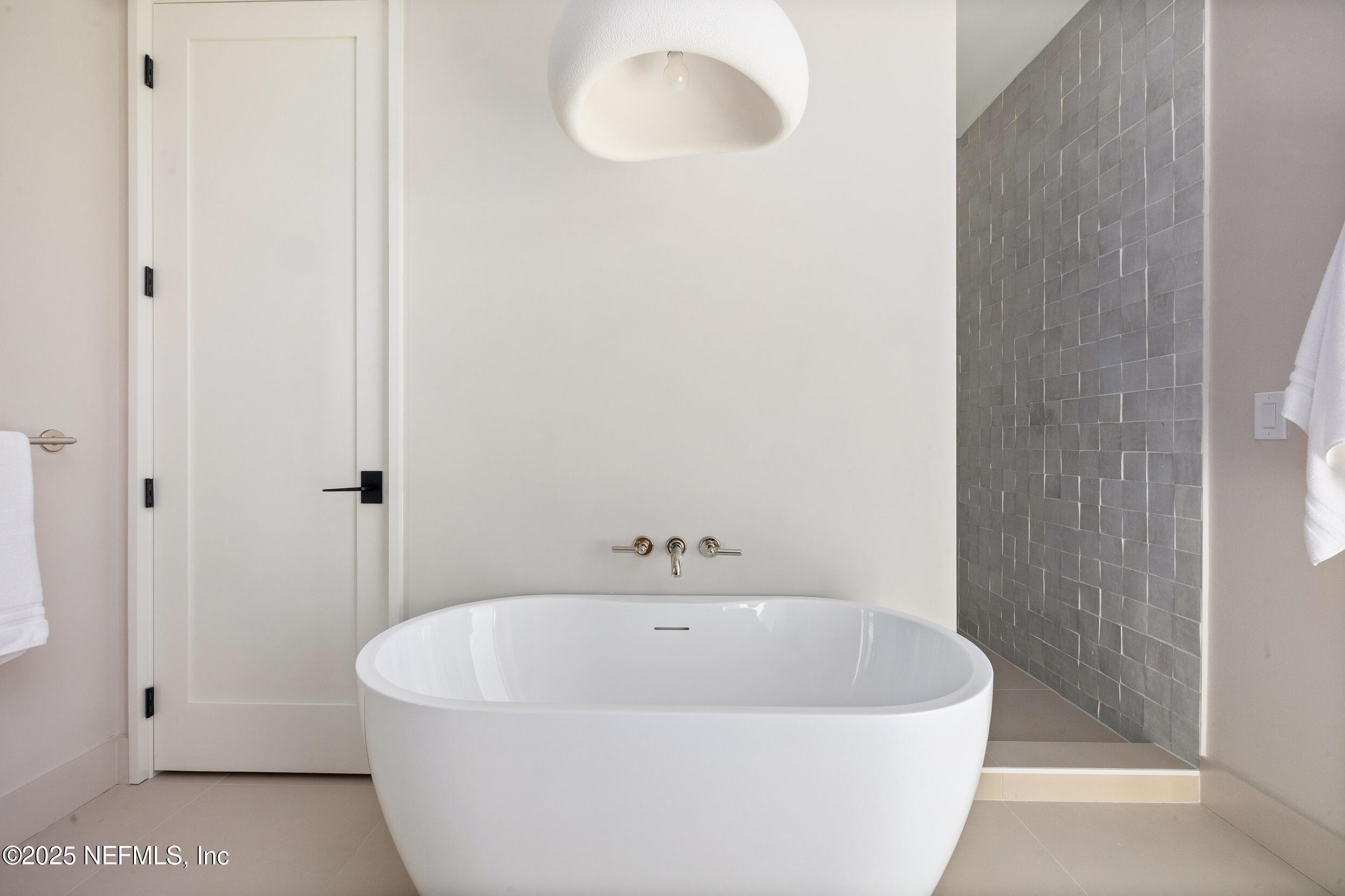 Atlantic Beach, Florida, 32233, United States, 6 Bedrooms Bedrooms, ,5 BathroomsBathrooms,Residential,For Sale,1989141