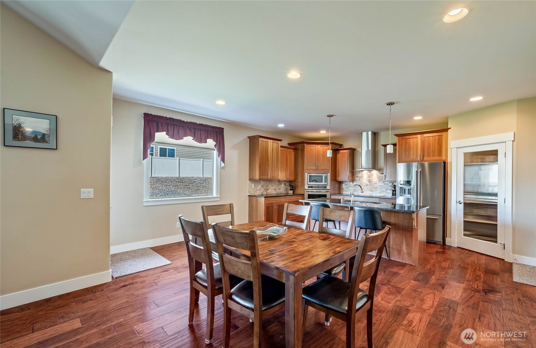 Wenatchee, Washington, 98801, United States, 3 Bedrooms Bedrooms, ,2 BathroomsBathrooms,Residential,For Sale,1892856