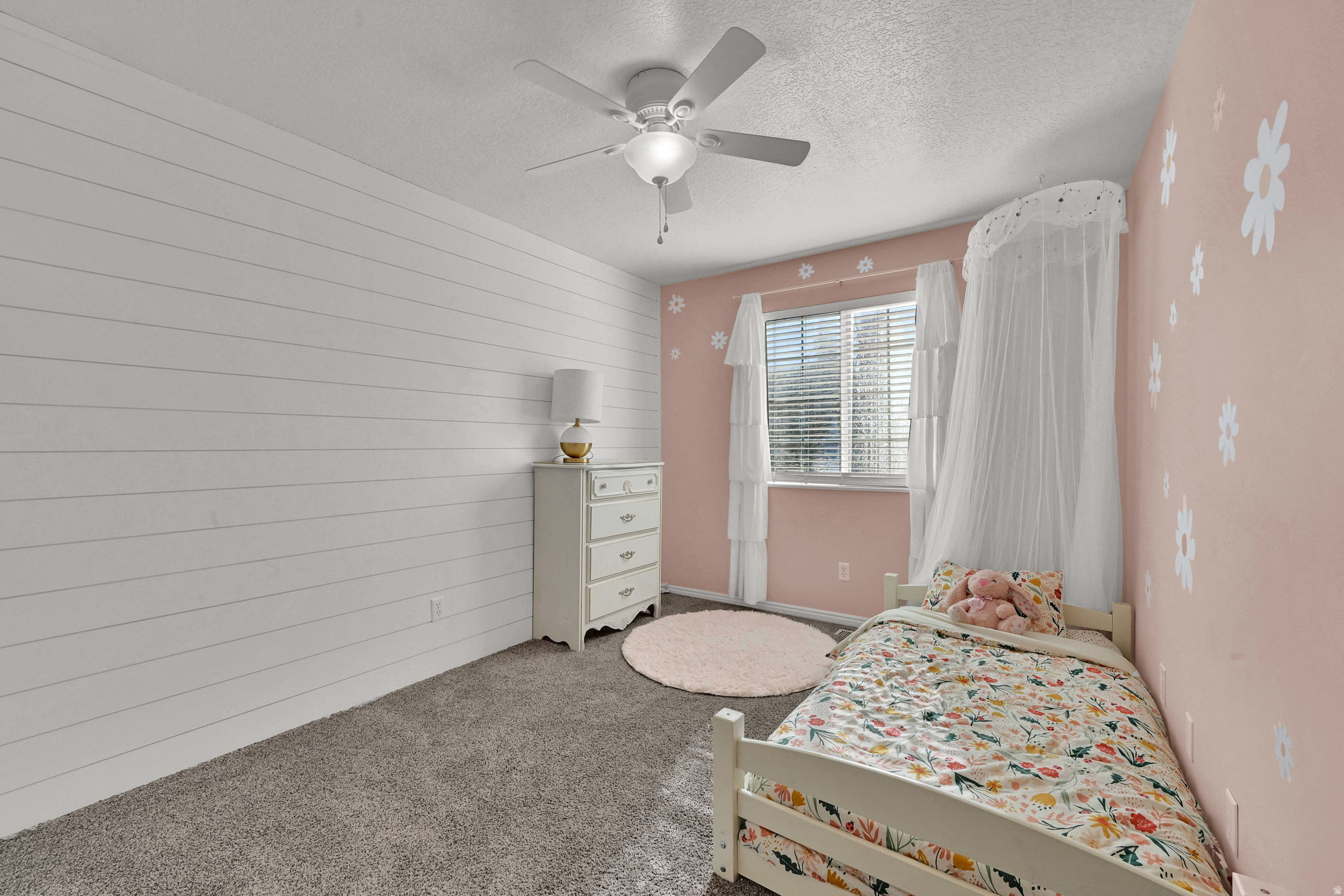 Clinton, Utah, 84015, United States, 5 Bedrooms Bedrooms, ,3 BathroomsBathrooms,Residential,For Sale,1987600