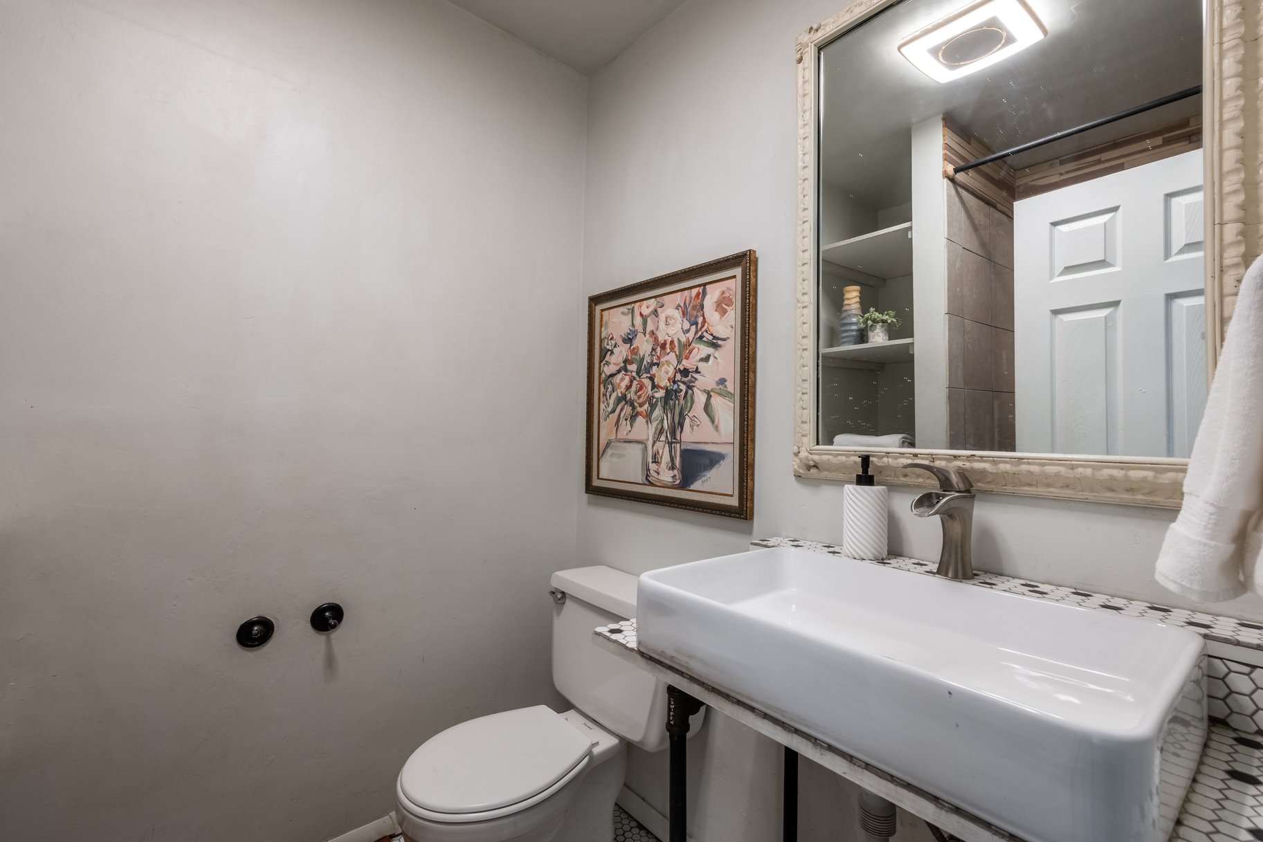  Spacious Property Down a Private Lane - 物件實景