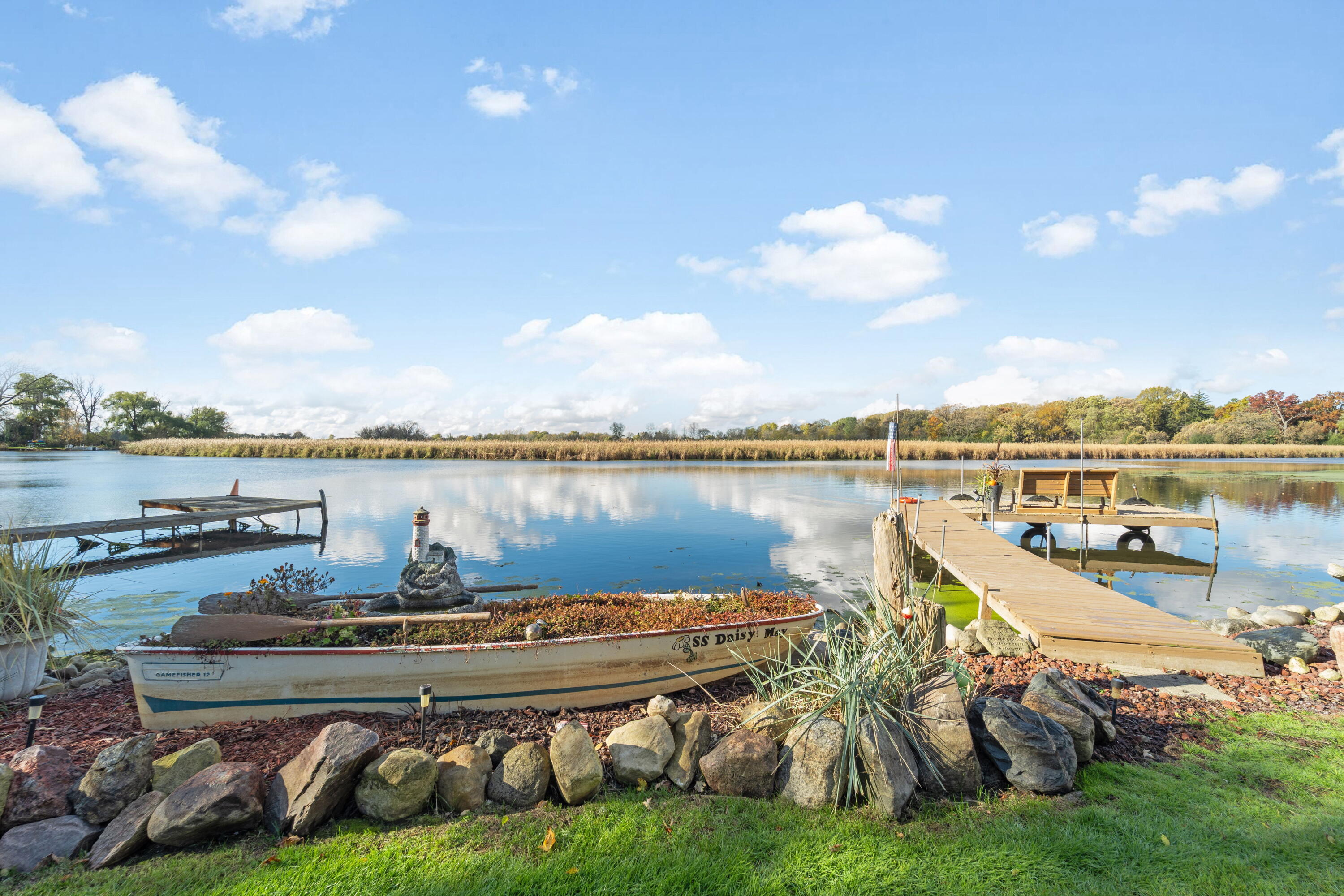 Waterford, Wisconsin, 53185, United States, 2 Bedrooms Bedrooms, ,2 BathroomsBathrooms,Residential,For Sale,1985516