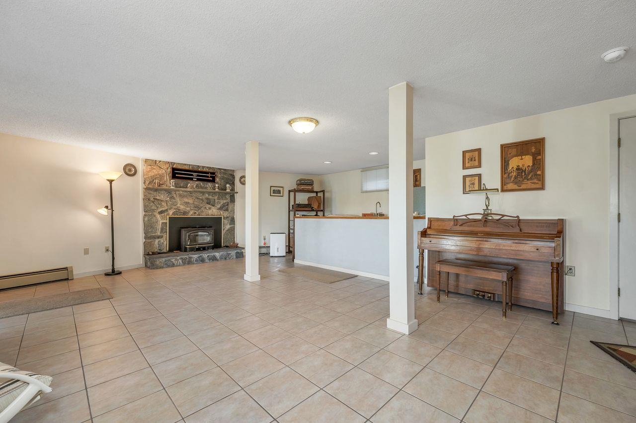 Thornton, New Hampshire, 03285, United States, 3 Bedrooms Bedrooms, ,2 BathroomsBathrooms,Residential,For Sale,1933303