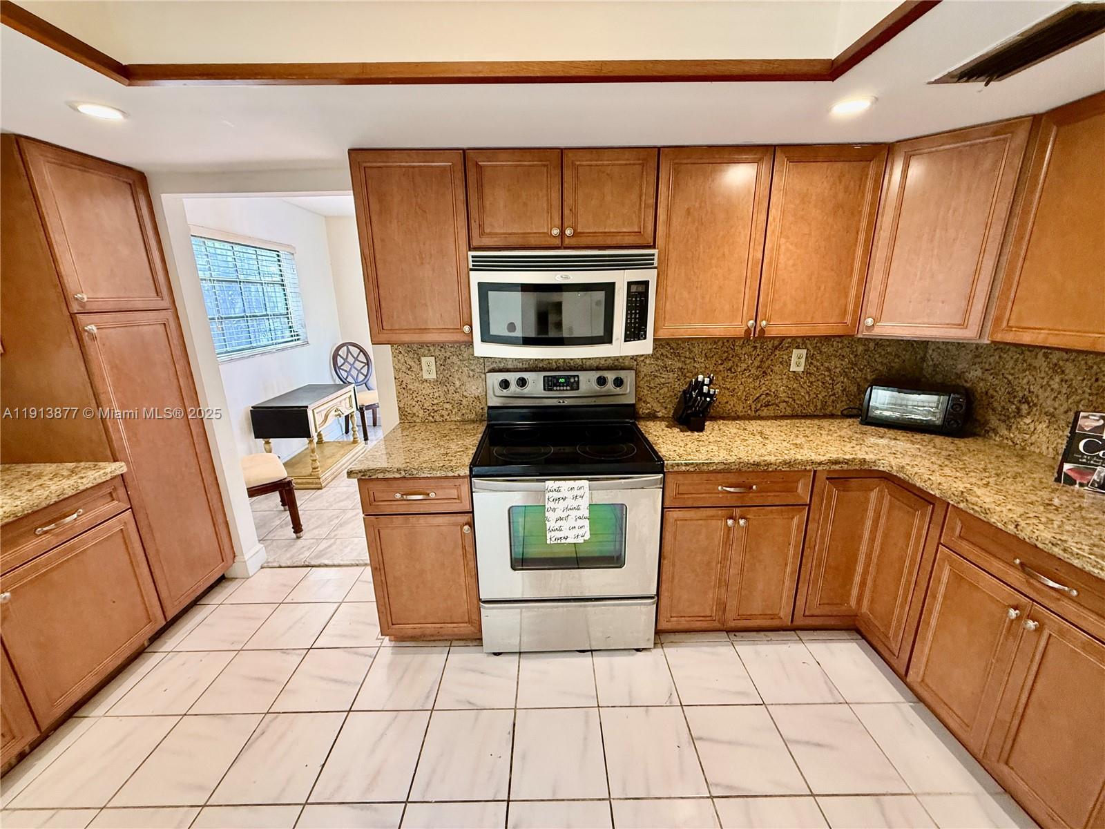 Miami, Florida, 33186, United States, 3 Bedrooms Bedrooms, ,3 BathroomsBathrooms,Residential,For Sale,1993547