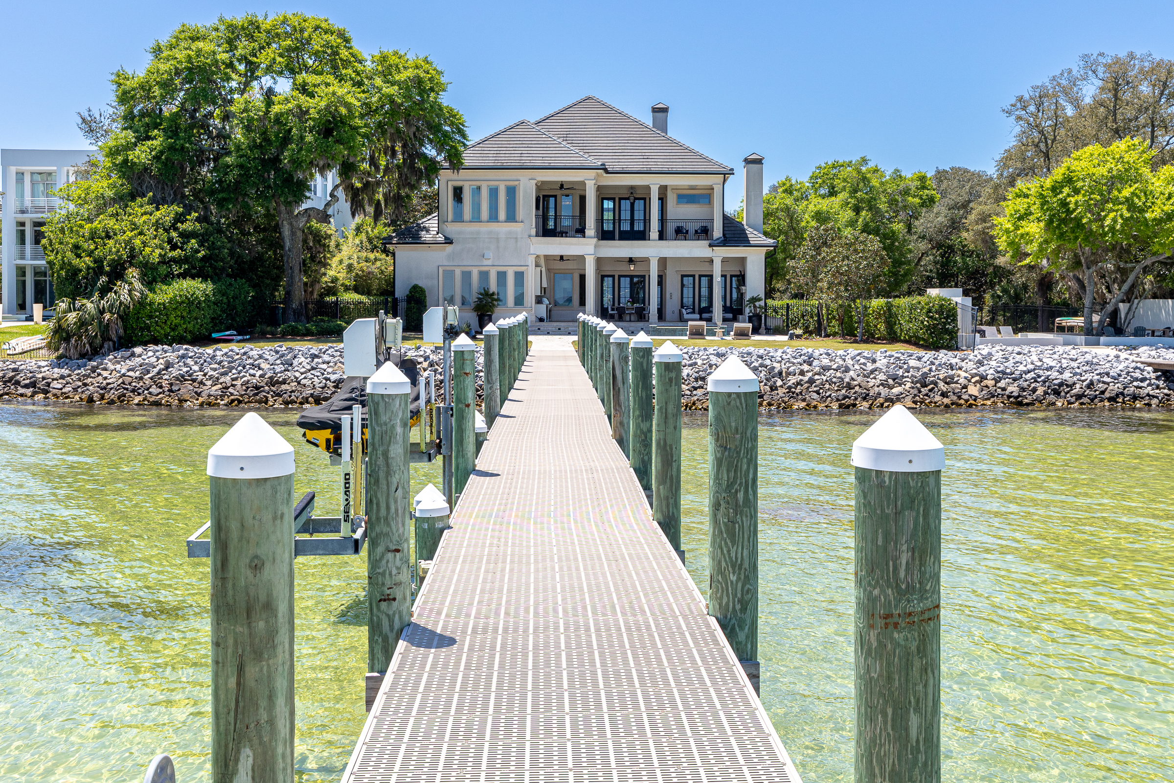  Private Bayfront Estate With Deepwater Dock And Resort-Style Outdoor Living - 物件實景