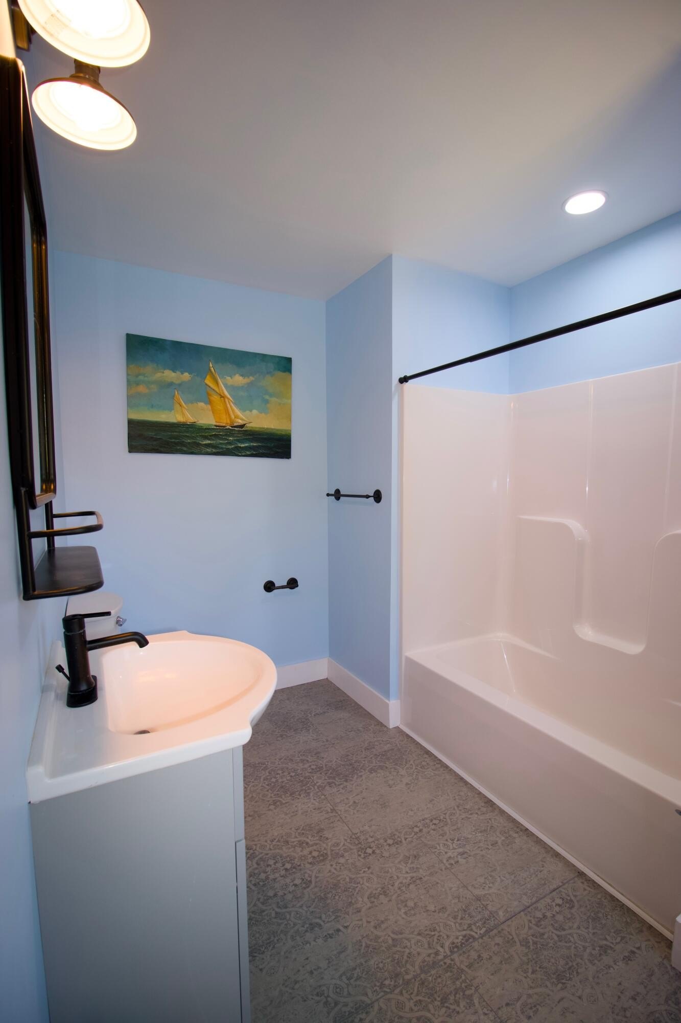 Hinton, West Virginia, 25951, United States, 3 Bedrooms Bedrooms, ,3 BathroomsBathrooms,Residential,For Sale,1770646
