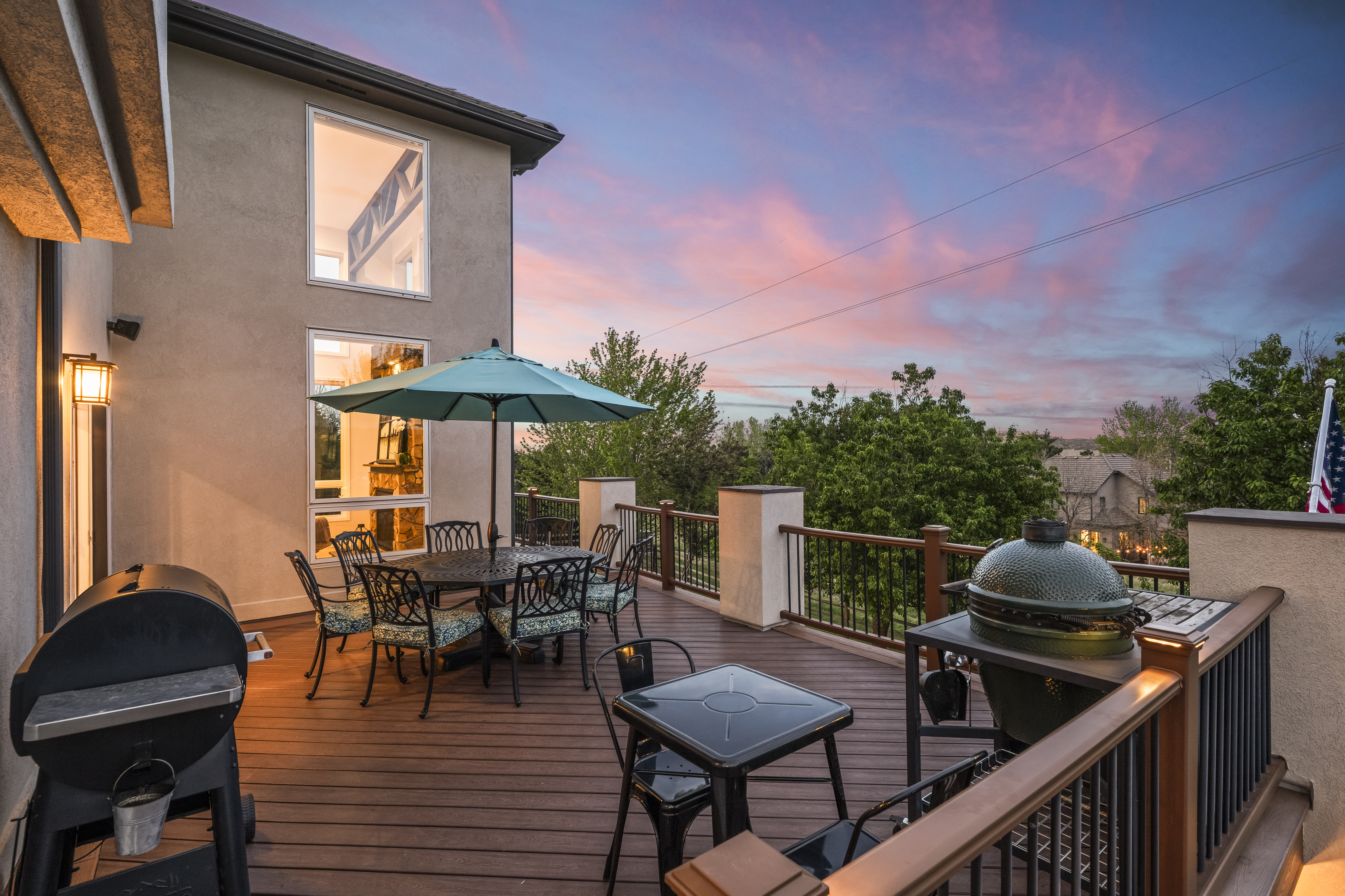  Stunning two-story walkout on a rare usable ¾-acre lot - 物件實景