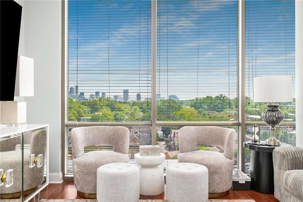 Atlanta, Georgia, 30363, United States, 2 Bedrooms Bedrooms, ,3 BathroomsBathrooms,Residential,For Sale,1949376