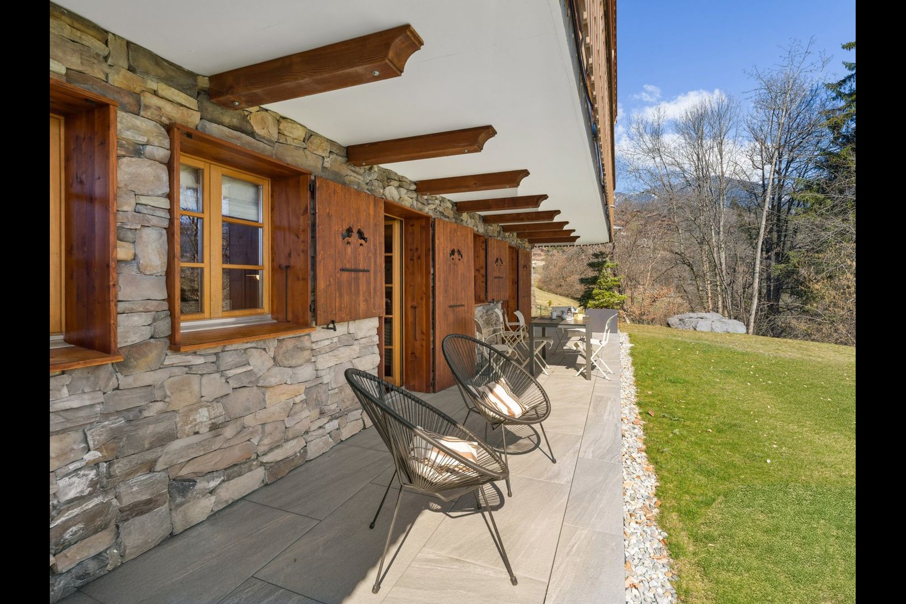 Beautiful 4.5-bedroom home with a fireplace, private garden, view, and 2 parking - 物件實景