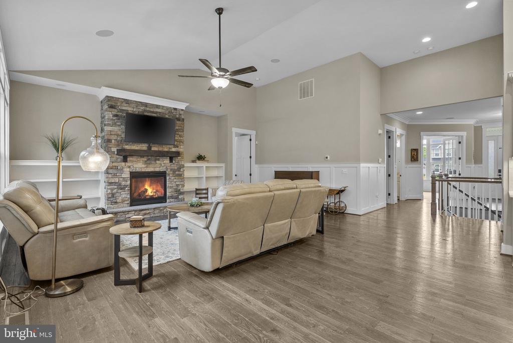 Warrenton, Virginia, 20187, United States, 4 Bedrooms Bedrooms, ,4 BathroomsBathrooms,Residential,For Sale,2048905