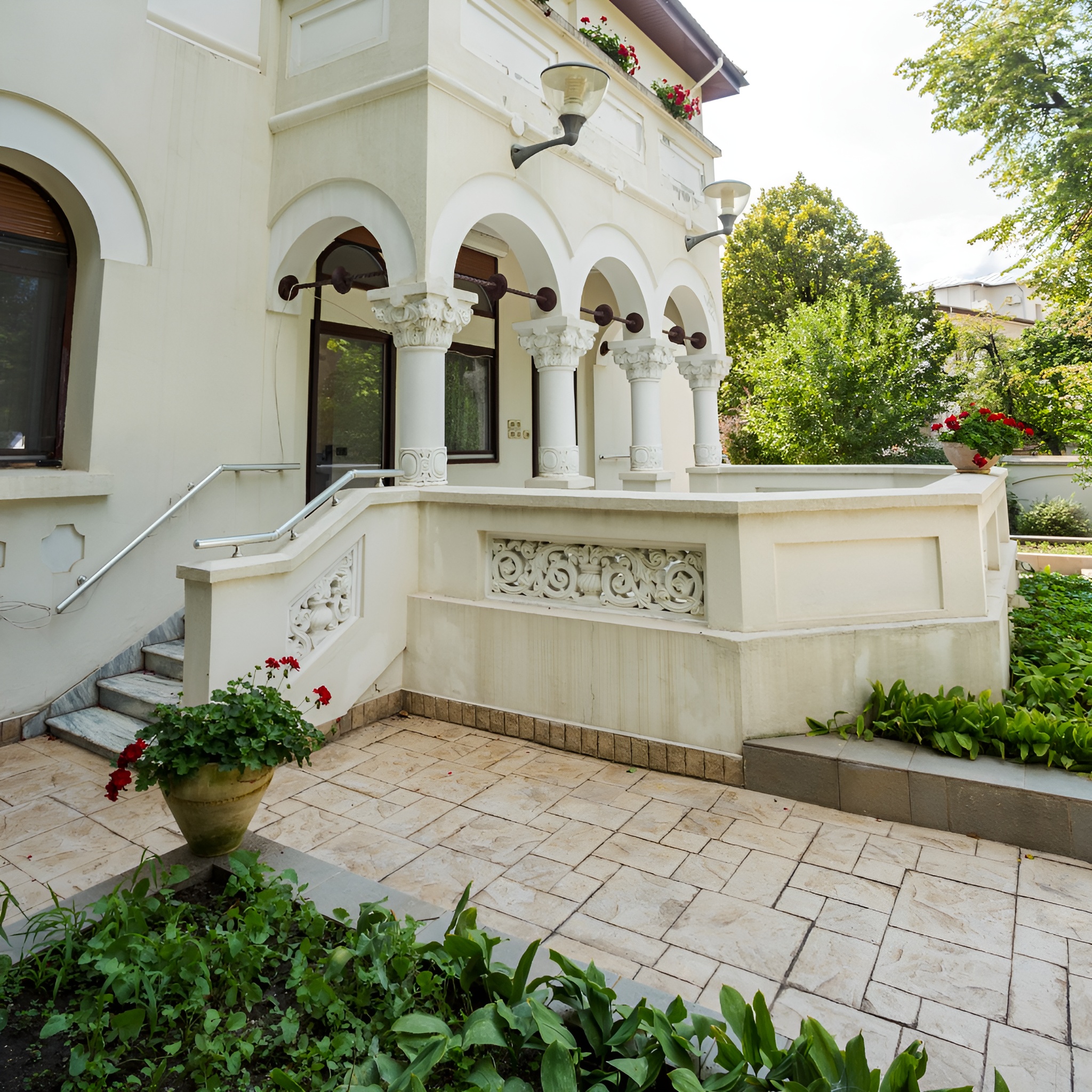  Neo-Romanian Villa with Garden and Swimming Pool in Dorobani Capitale - 物件實景