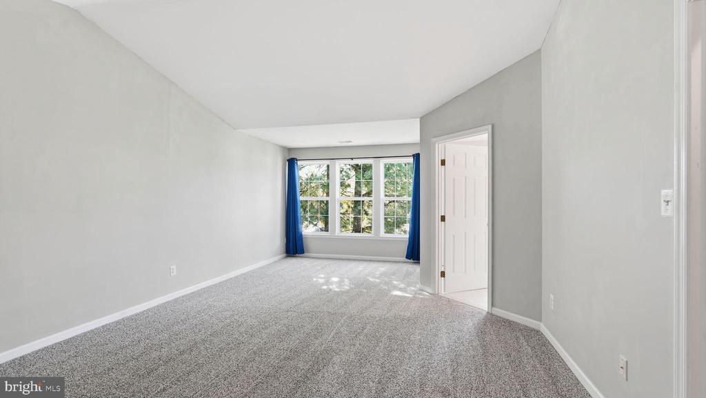 Gainesville, Virginia, 20155, United States, 3 Bedrooms Bedrooms, ,2 BathroomsBathrooms,Residential,For Sale,1989623