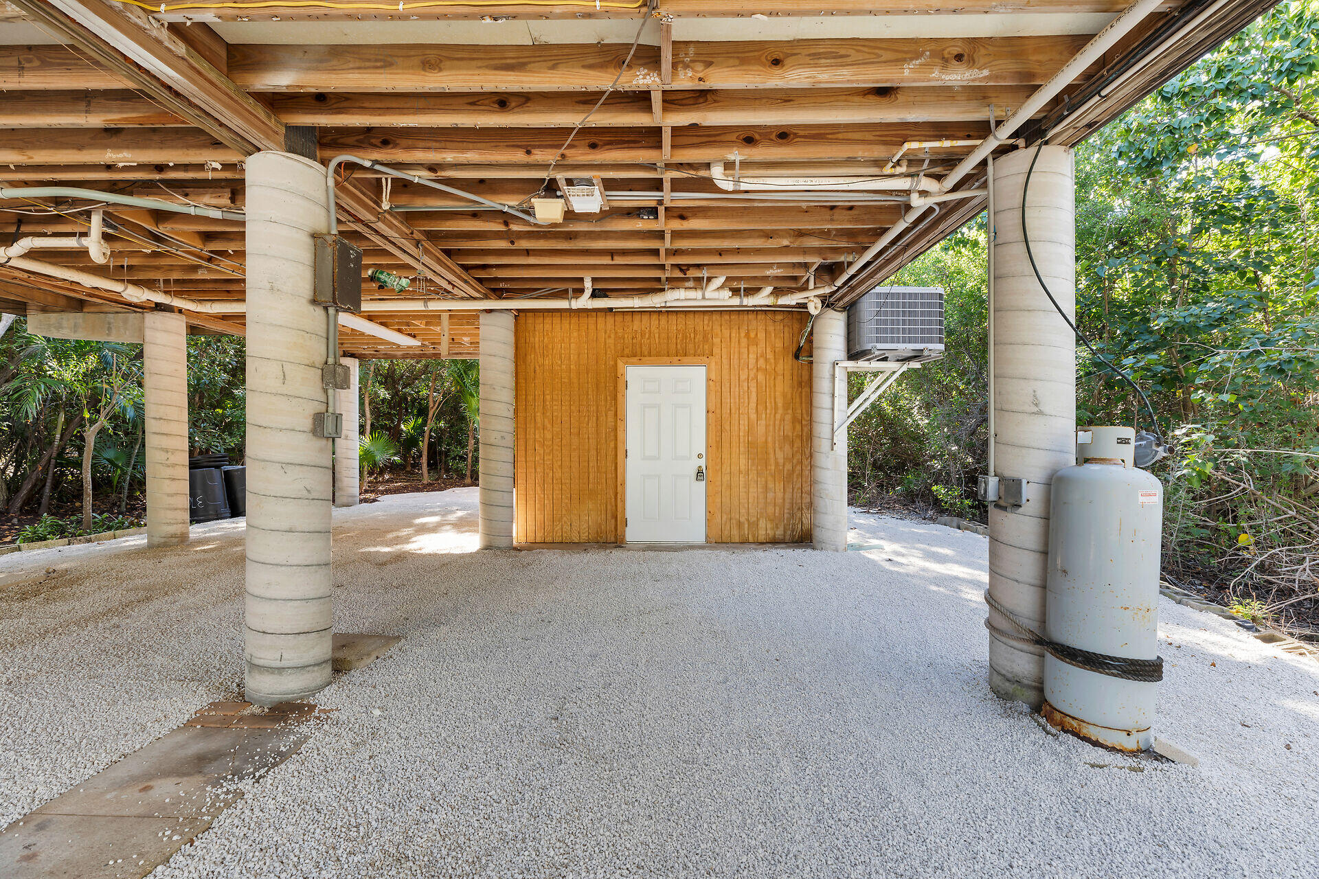 MARATHON, Florida, 33050, United States, 2 Bedrooms Bedrooms, ,2 BathroomsBathrooms,Residential,For Sale,1707651