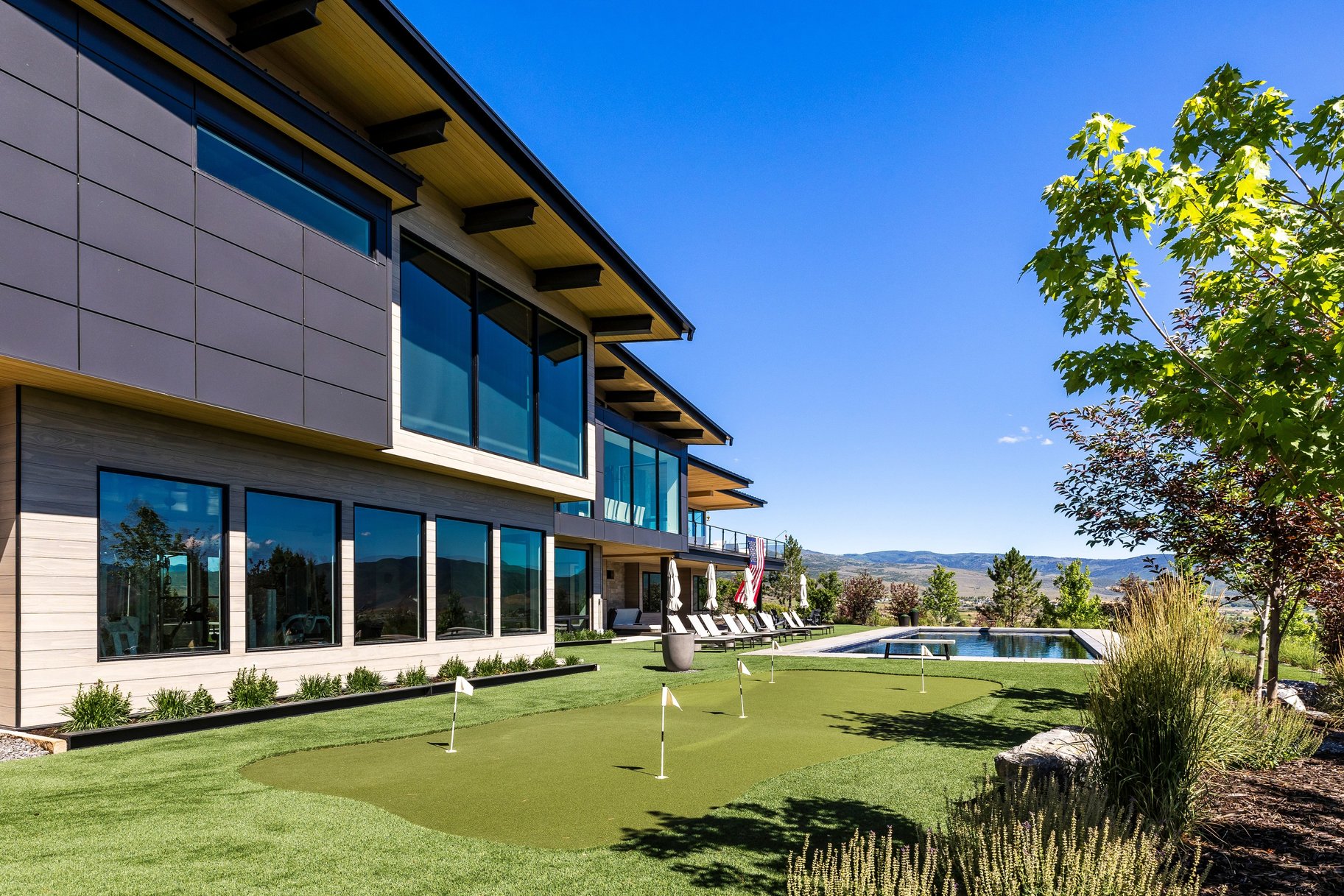  Luxury Lives Here  Architectural Masterpiece with Unmatched Privacy & Views - 物件實景
