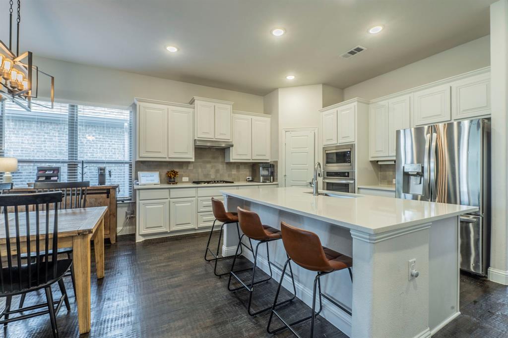 Celina, Texas, 75009, United States, 4 Bedrooms Bedrooms, ,4 BathroomsBathrooms,Residential,For Sale,1981096