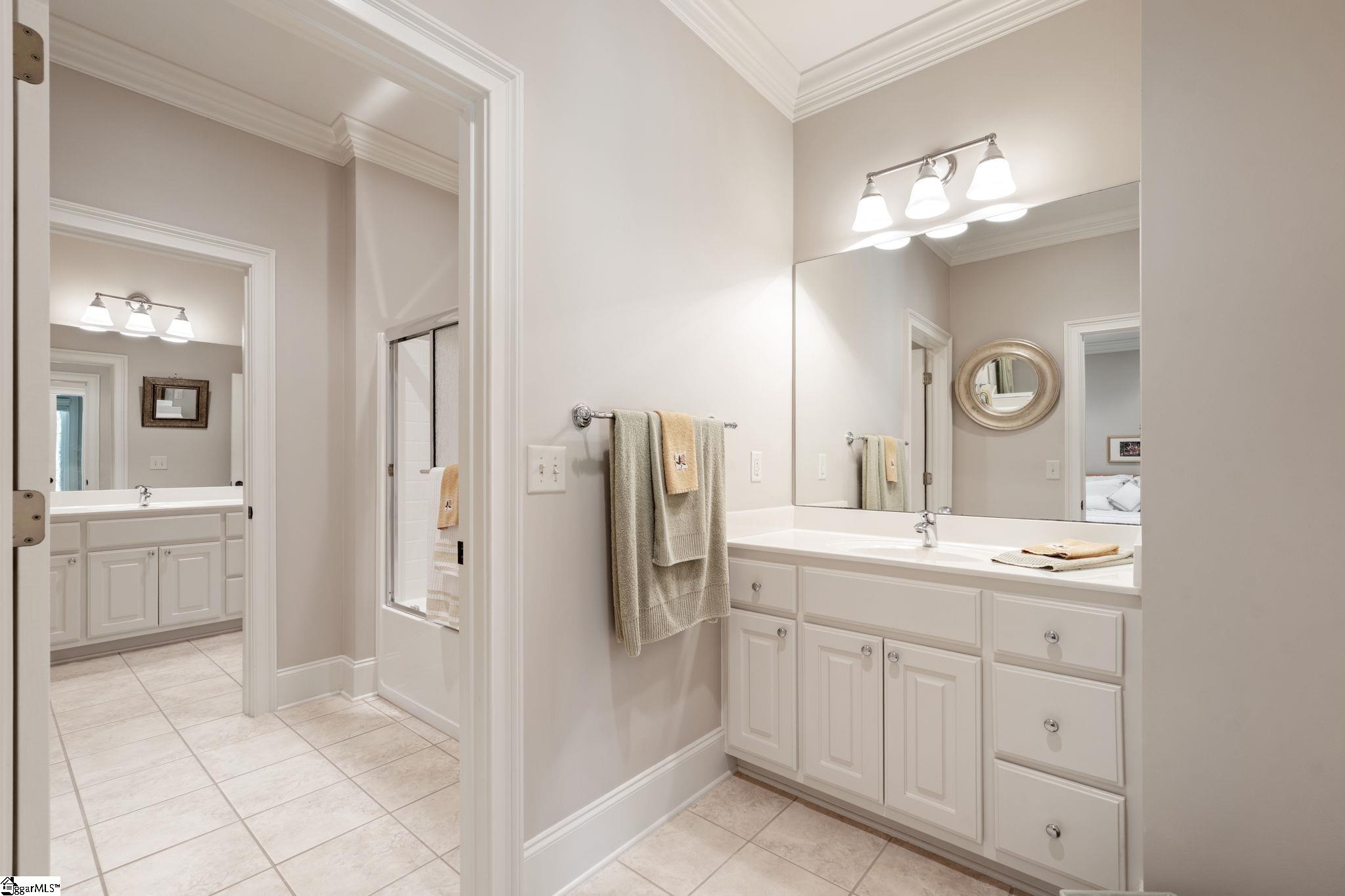 Simpsonville, South Carolina, 29681, United States, 4 Bedrooms Bedrooms, ,4 BathroomsBathrooms,Residential,For Sale,1901153