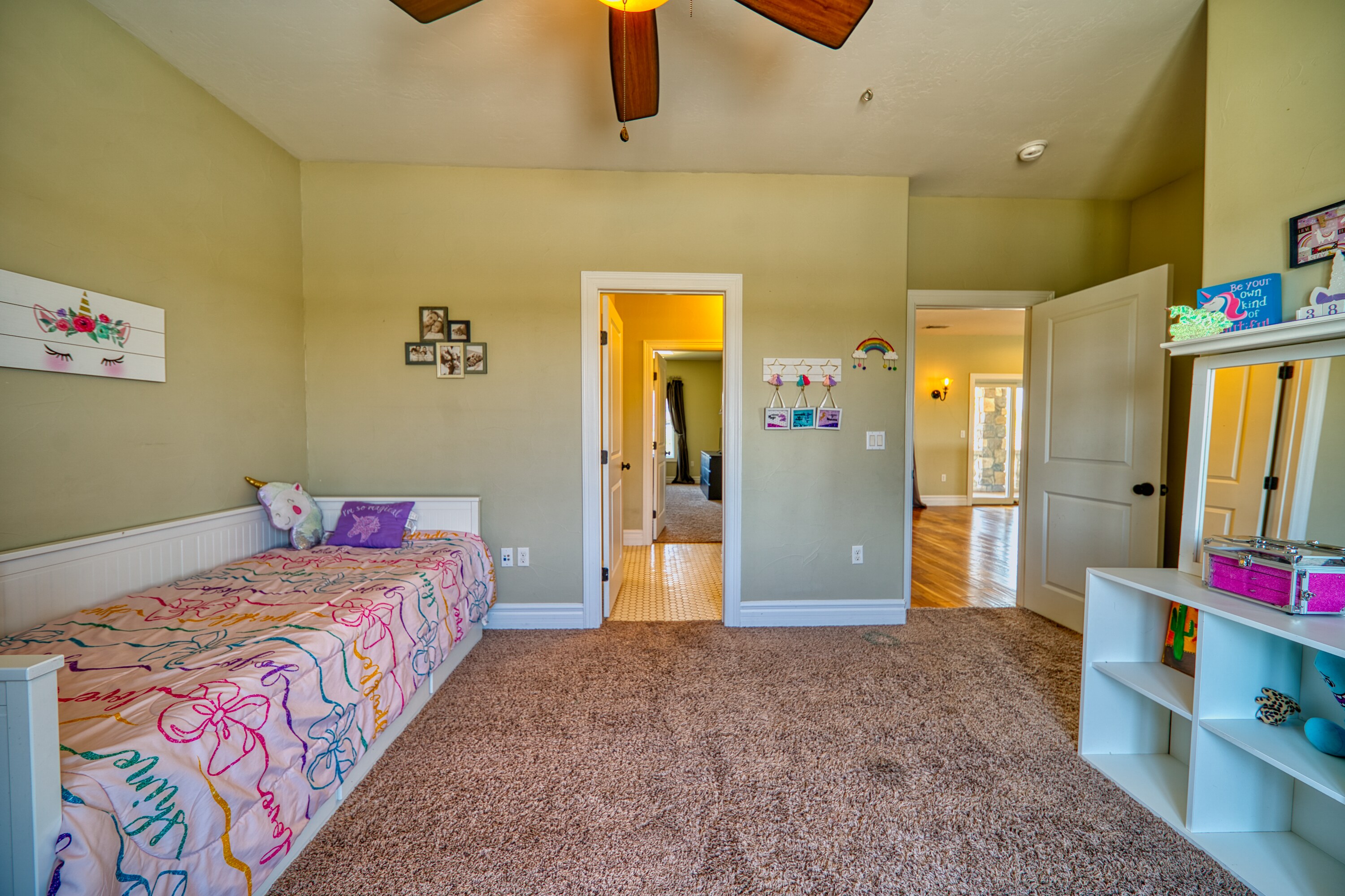 Carlsbad, New Mexico, 88220, United States, 5 Bedrooms Bedrooms, ,4 BathroomsBathrooms,Residential,For Sale,1974334