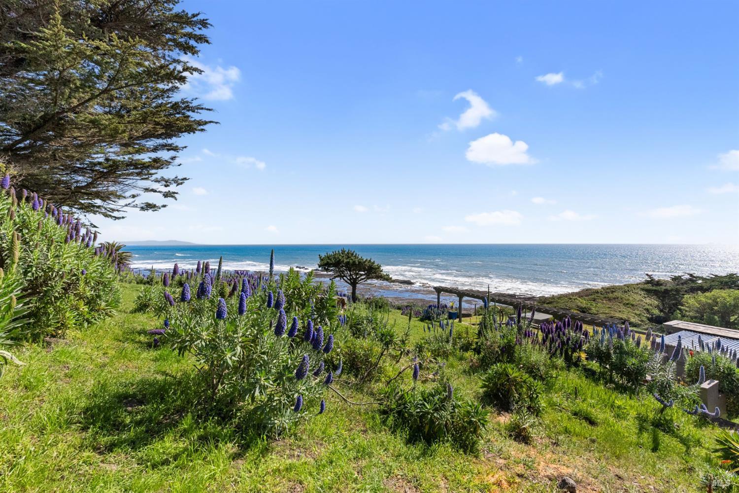 Bolinas, California, 94924, United States, 2 Bedrooms Bedrooms, ,3 BathroomsBathrooms,Residential,For Sale,1906337