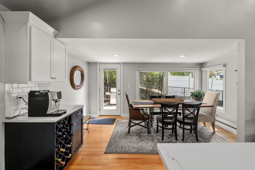 Waltham, Massachusetts, 02453, United States, 3 Bedrooms Bedrooms, ,2 BathroomsBathrooms,Residential,For Sale,1939650