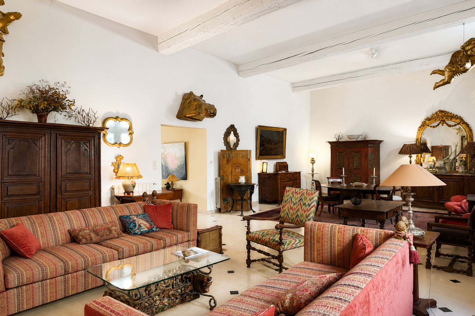  Exceptional Apartment with Garden Terrace in a Historic Mansion in Uzès - 物件實景