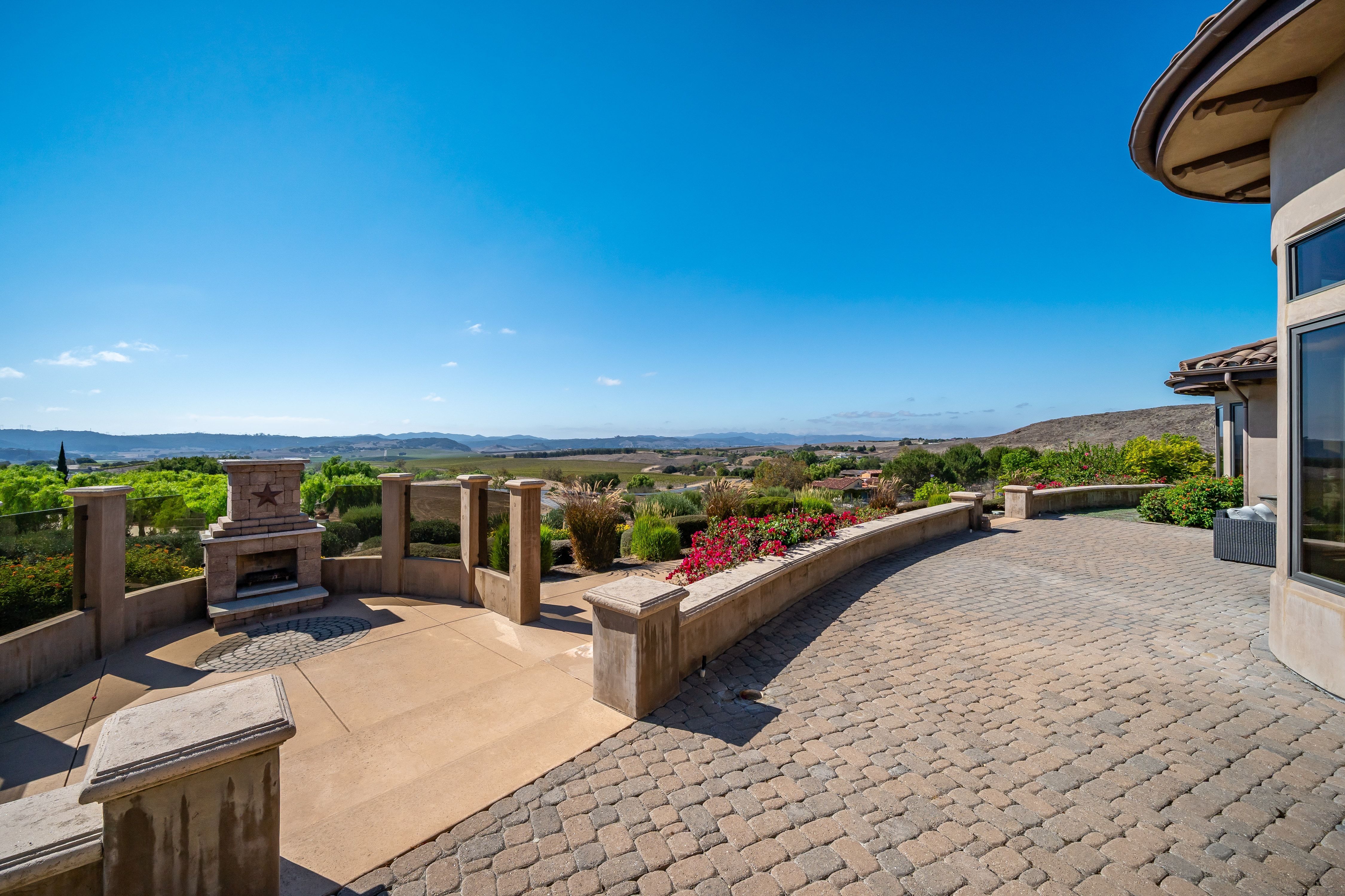  Edna Valley Mediterranean-Style Home with Panoramic Views - 物件實景