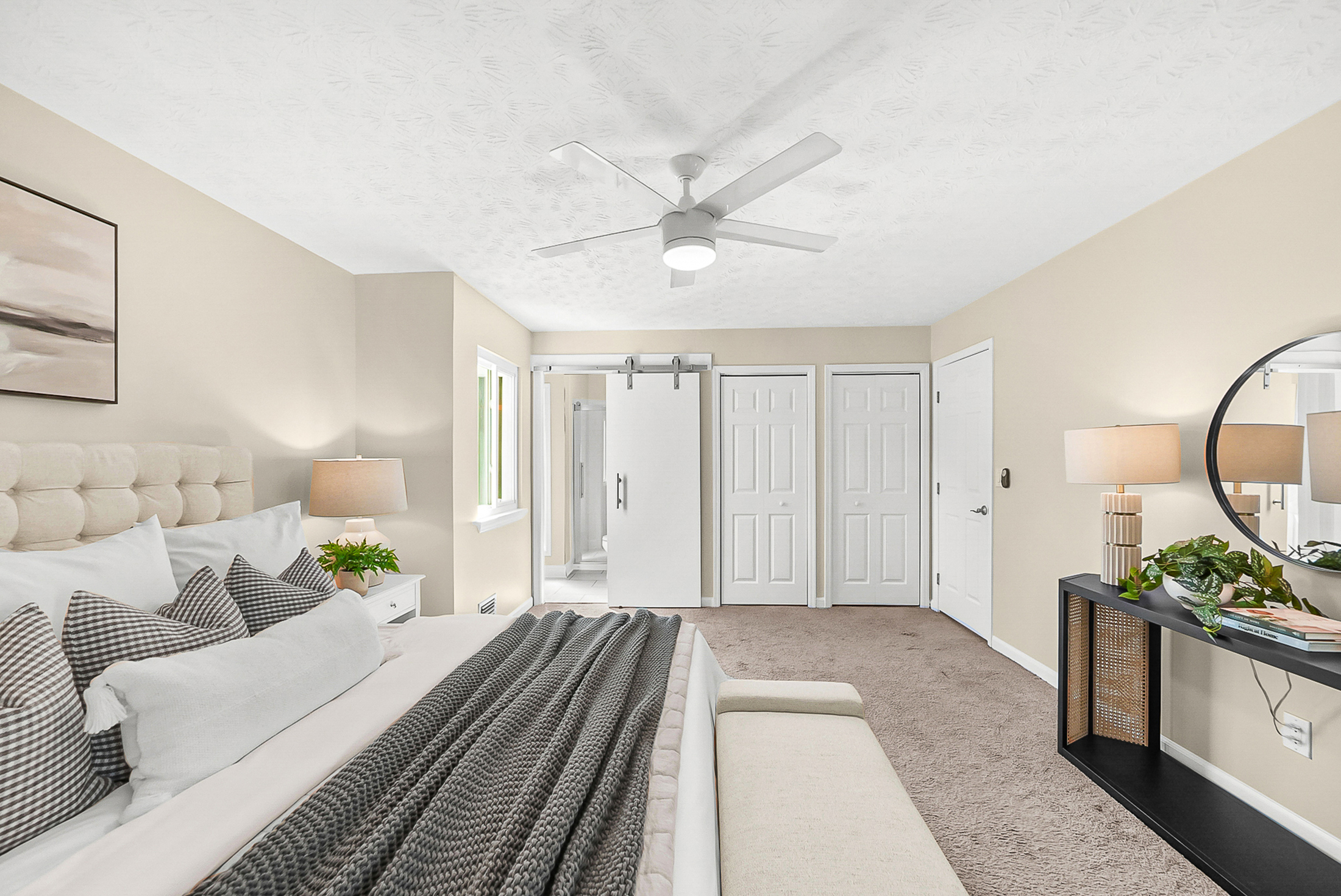  Renovated and Move-in Ready - 物件實景