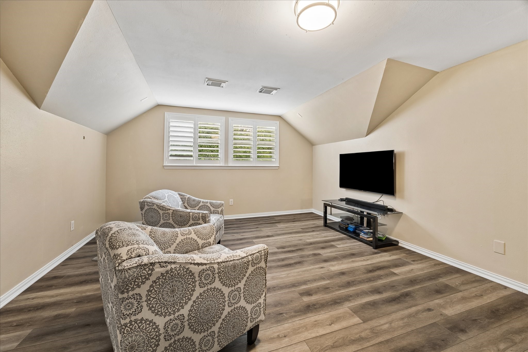  11 S Concord Valley Place - 物件實景