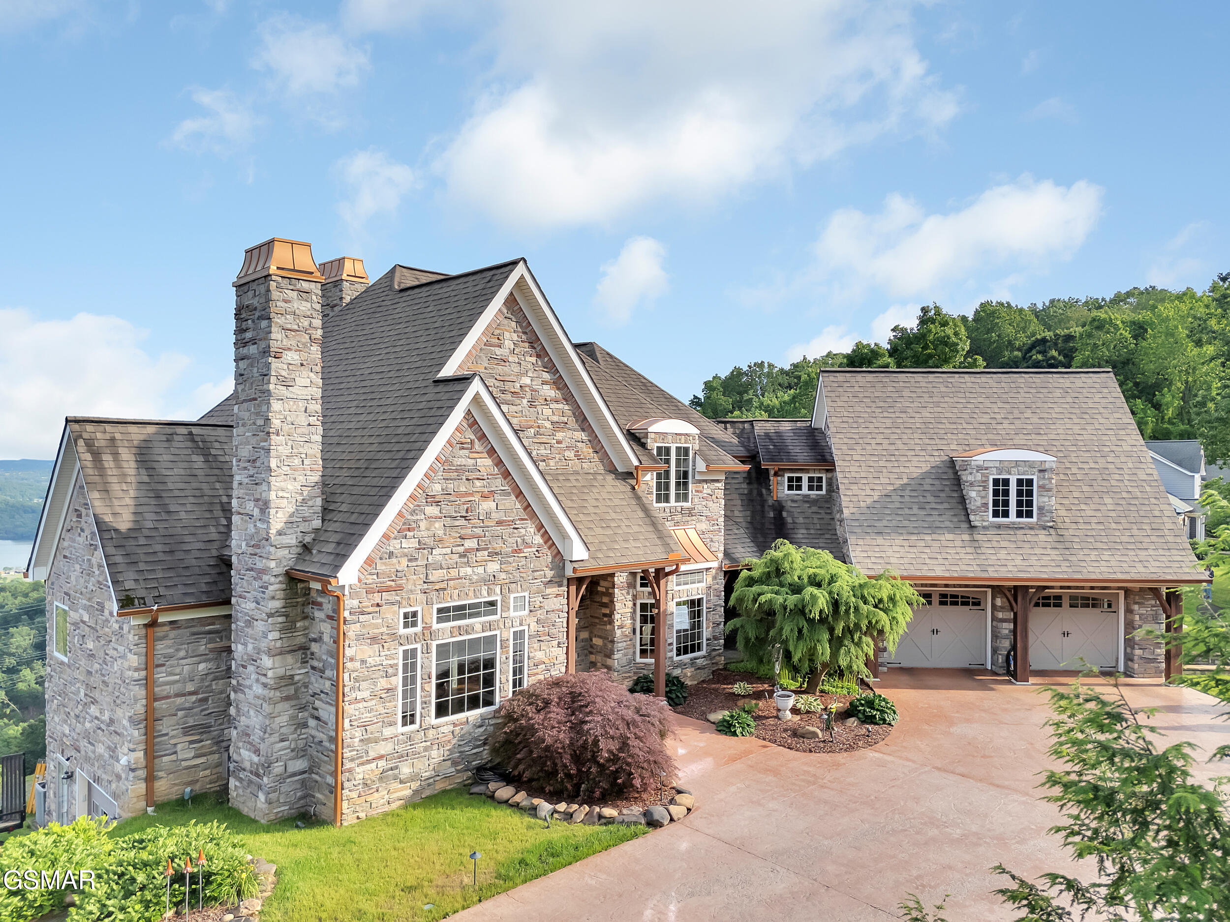 Mooresburg, Tennessee, 37811, United States, 3 Bedrooms Bedrooms, ,5 BathroomsBathrooms,Residential,For Sale,1974875