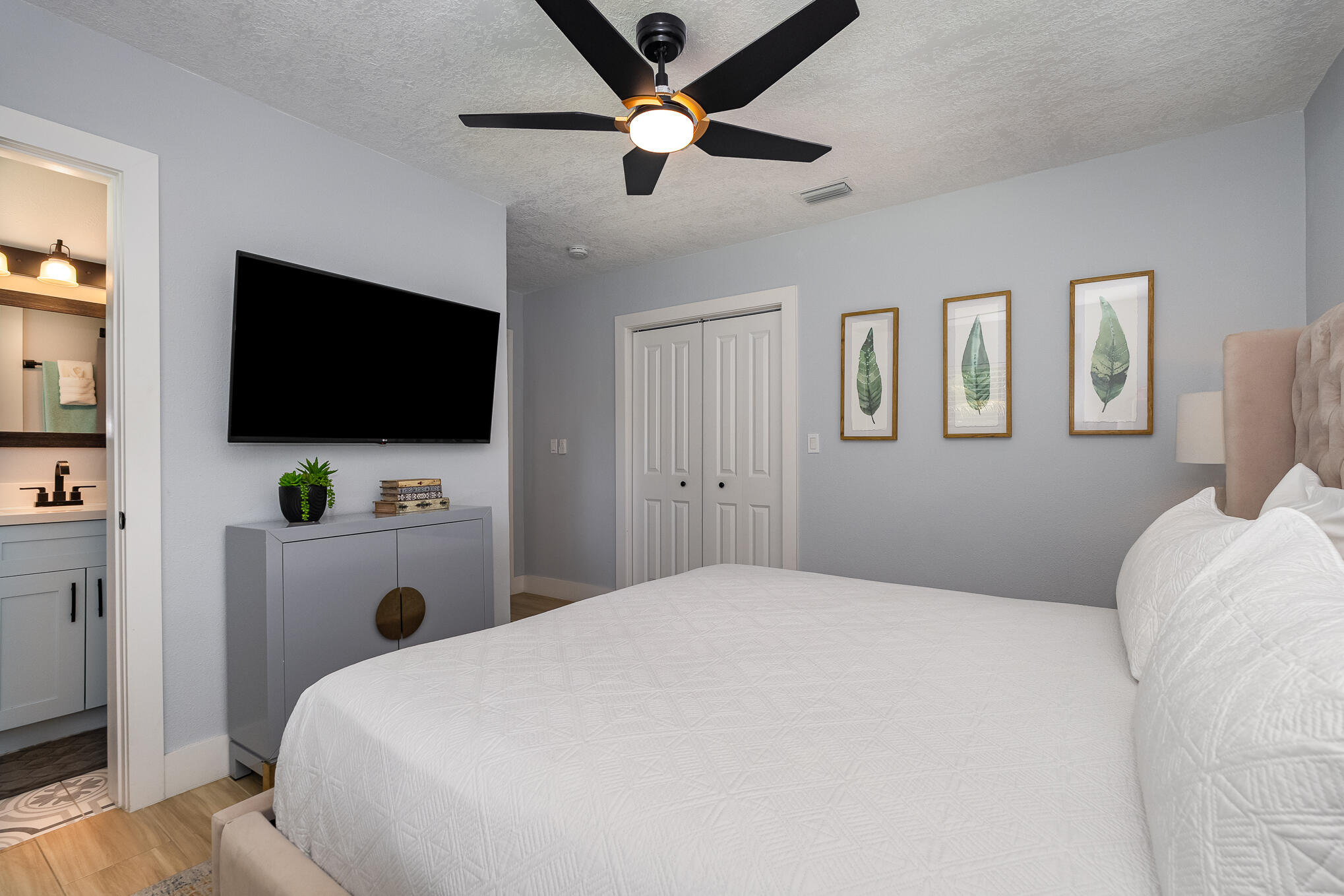 Cocoa Beach, Florida, 32931, United States, 3 Bedrooms Bedrooms, ,2 BathroomsBathrooms,Residential,For Sale,1870691