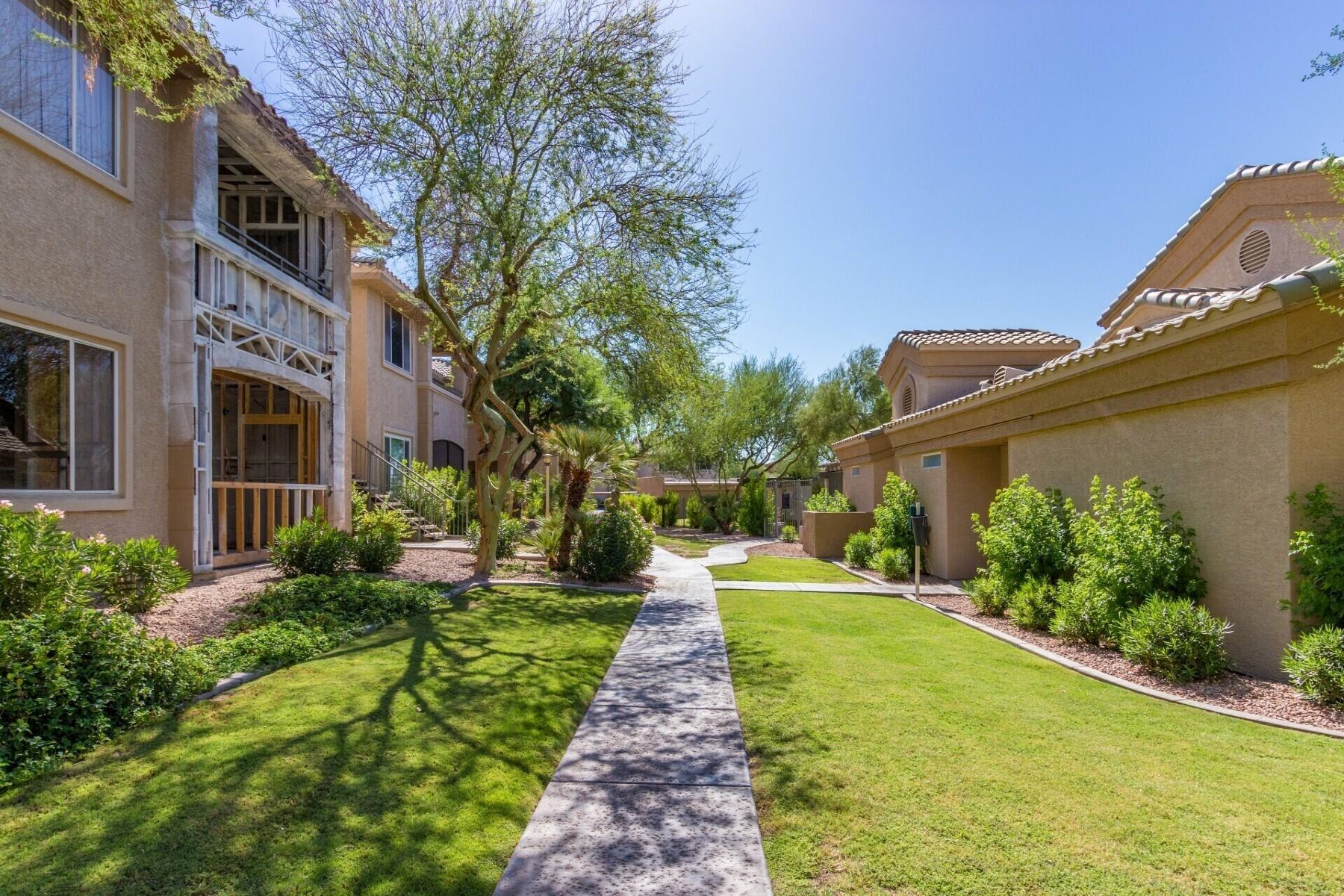  16013 S Desert Foothills Parkway  Phoenix, AZ - 物件實景