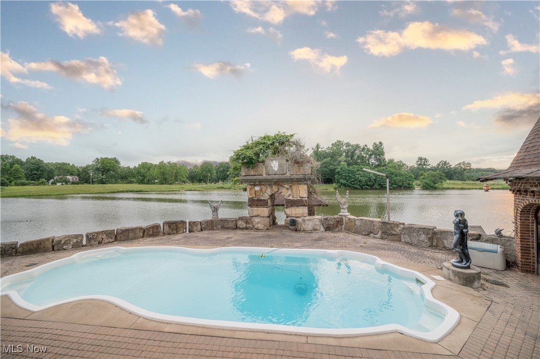 Diamond, Ohio, 44412, United States, 5 Bedrooms Bedrooms, ,5 BathroomsBathrooms,Residential,For Sale,1983781